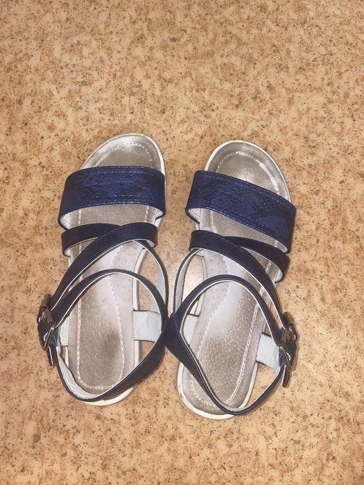 sandały dziewczęce