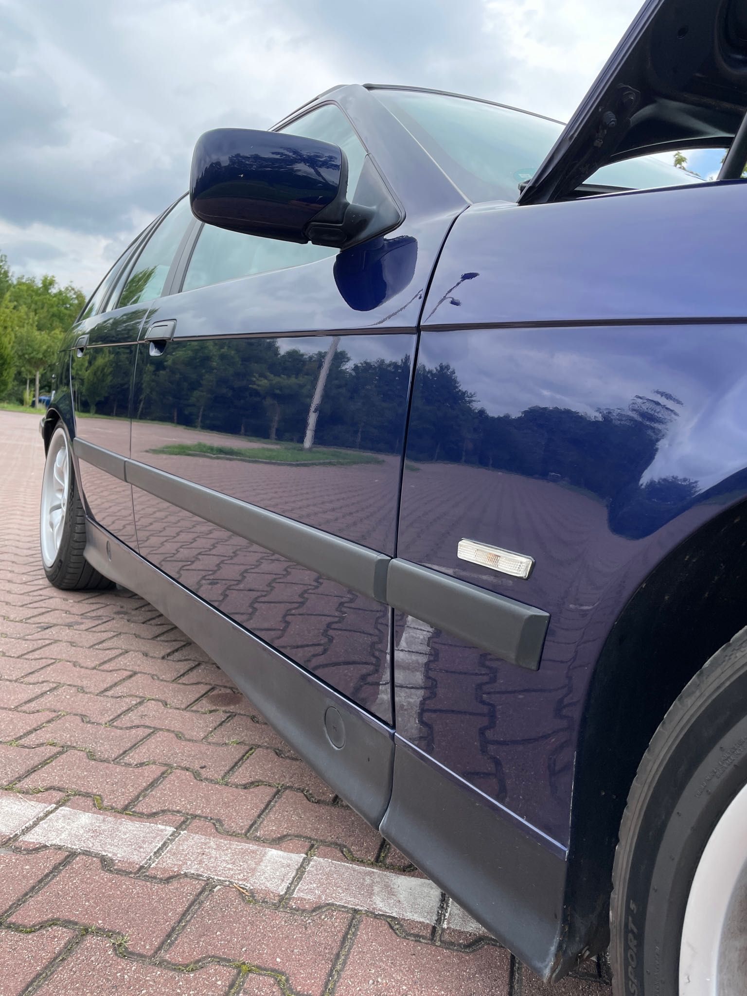 Bmw e36 320i manual oryginalny lakier bez rdzy montrealblau touring