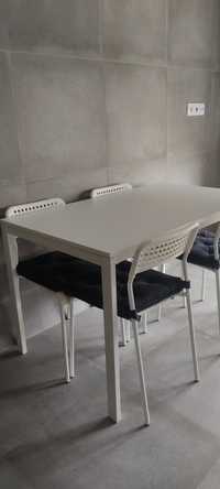 Mesa + cadeiras IKEA