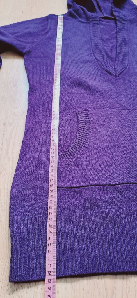 Sweter z kapturem longsleeve