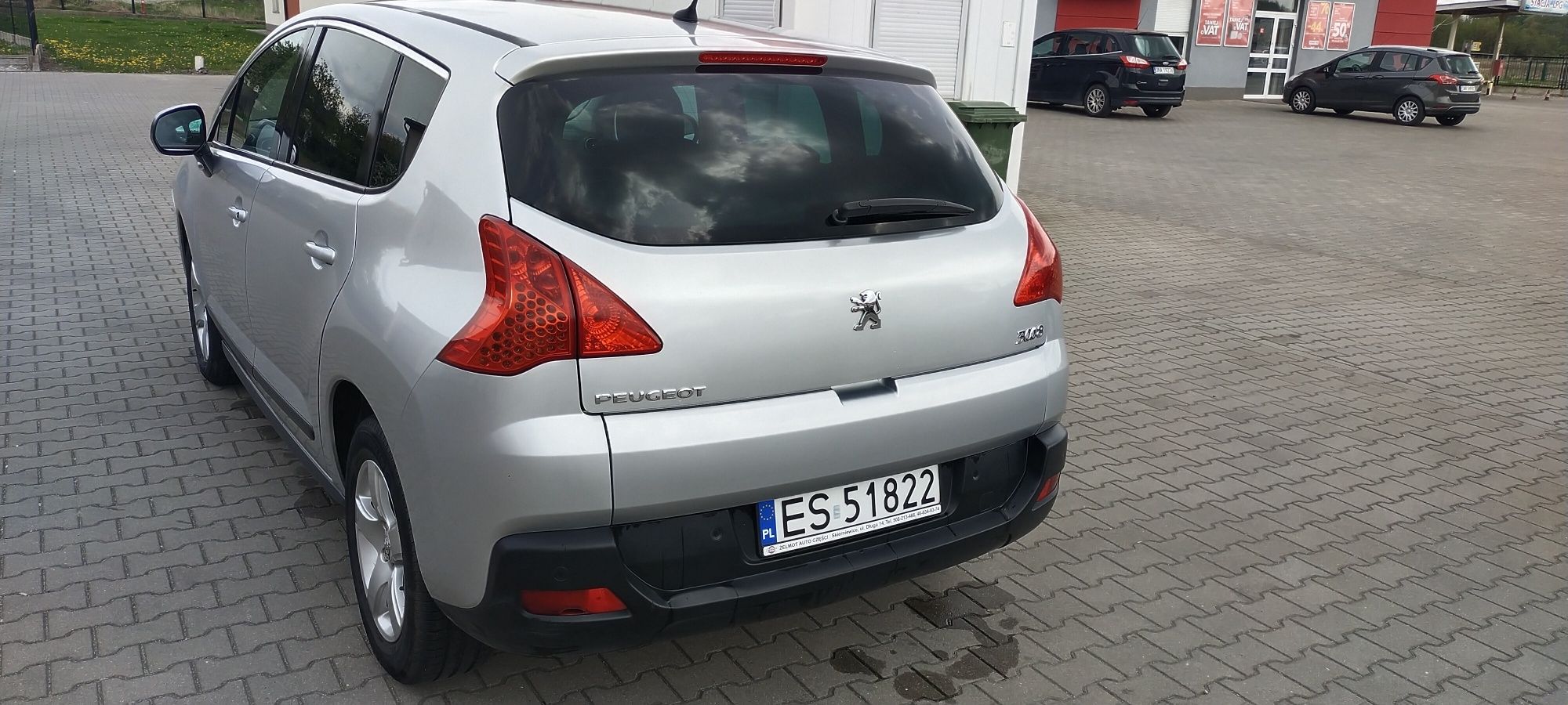 Peugeot 3008 1,6 HDi mały przebieg !!