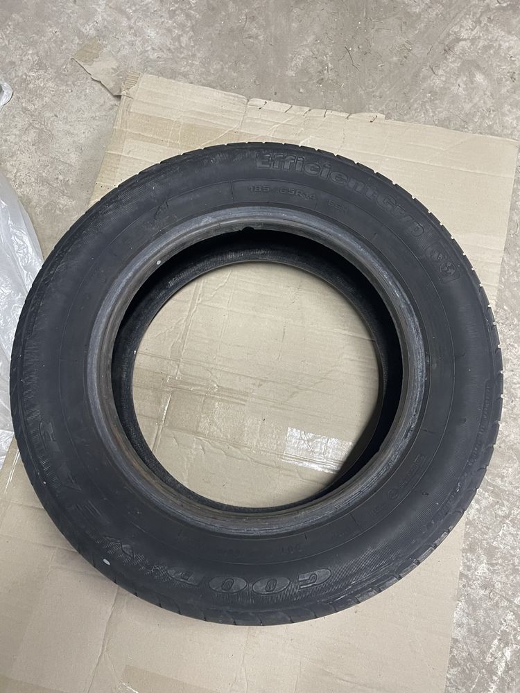 Goodyear EfficientGrip Performance 185/65 R14 86H