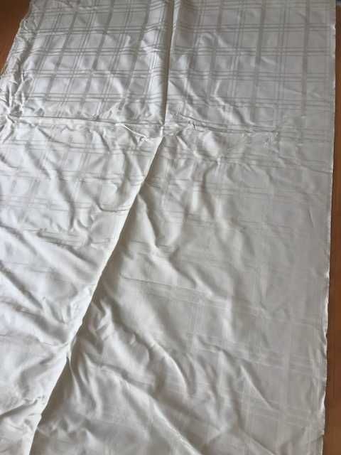 Peça de tecido para sofá