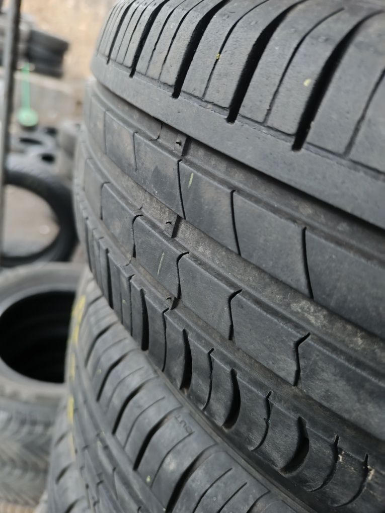 195/60 R15 Continental, Hankook