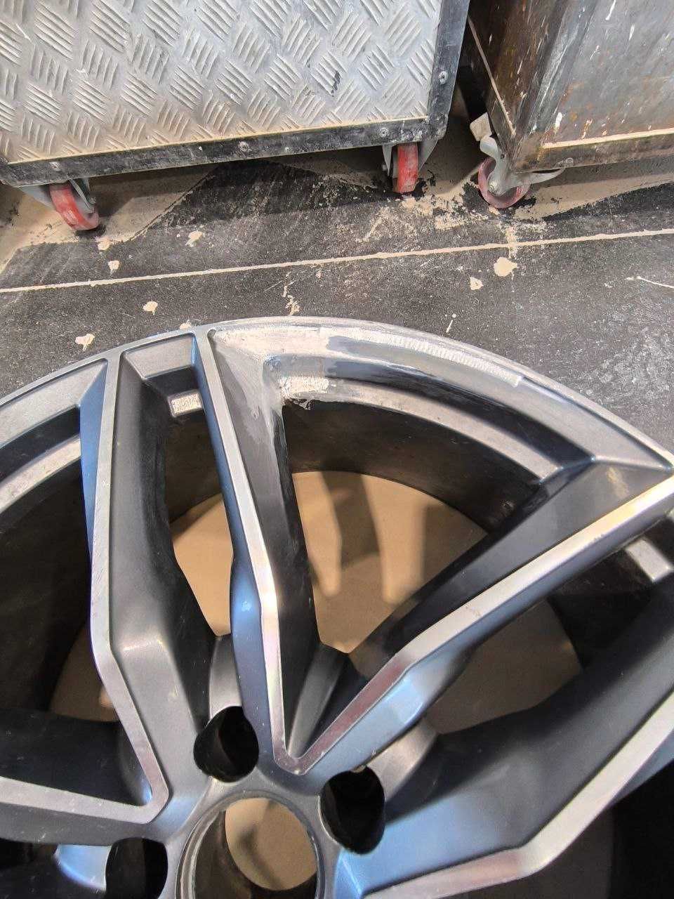 Felgi AUDI 5X112  ET33 A8 Q5 Q7 - 22cale