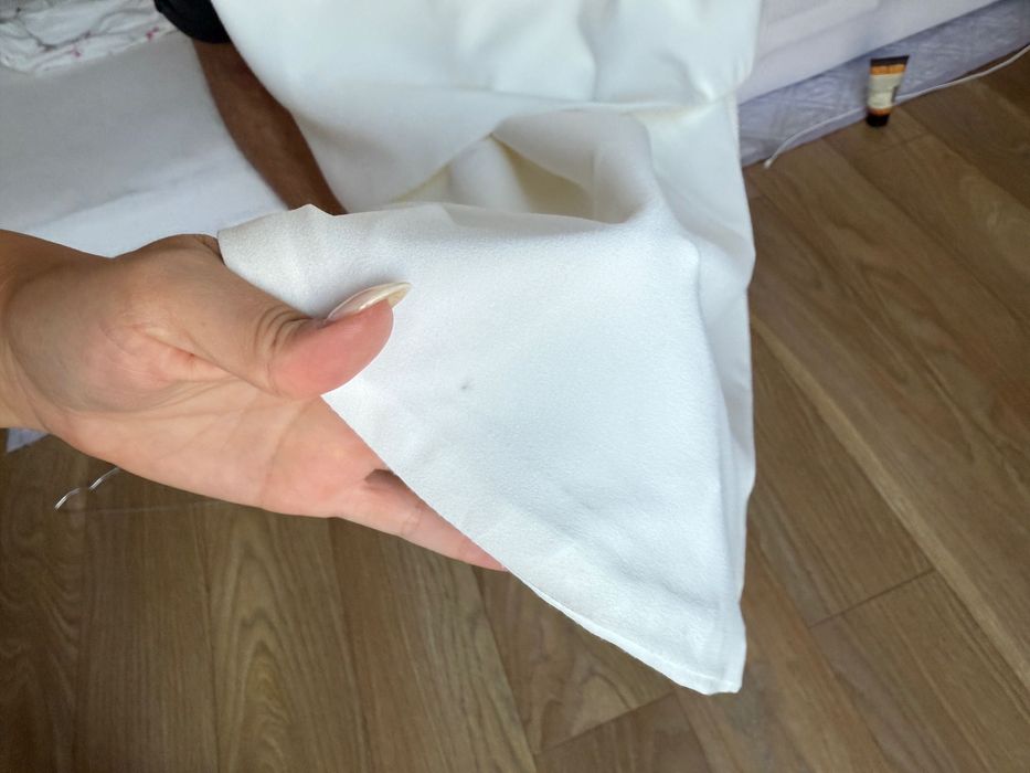 Suknia ślubna, dopasowana, minimalistyczna, Avenue 22