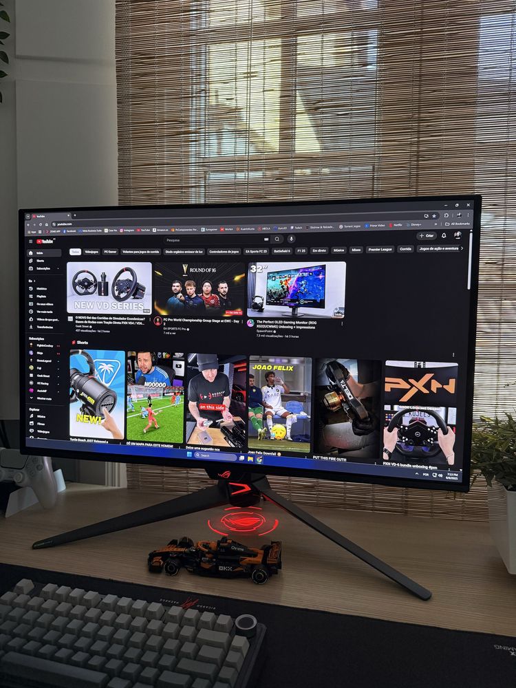 Asus Rog Swift PG32UCDM 32” 4K OLED 240Hz