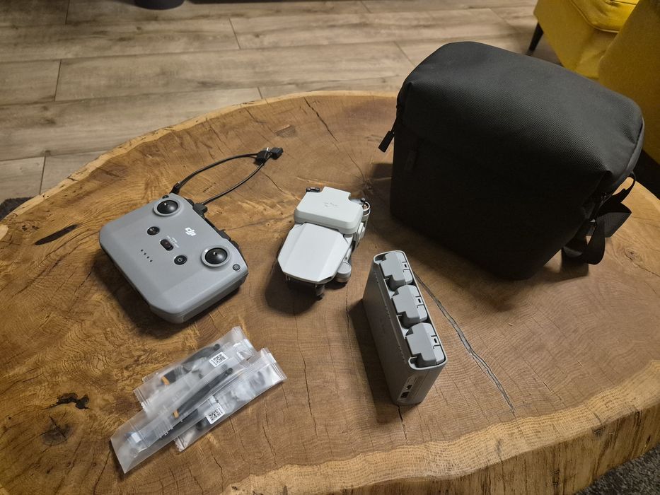 Dron DJI 4k fly more combo + DJI care 2 lata