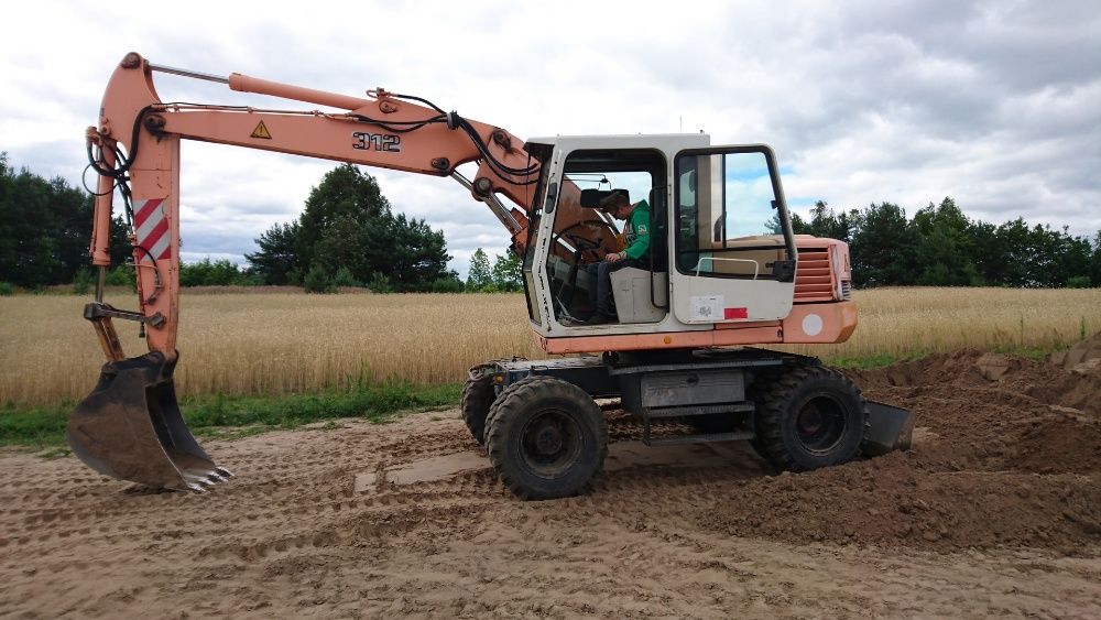 Kurs na operatorów koparki, koparko-ładowarki i ładowarki start 9.08
