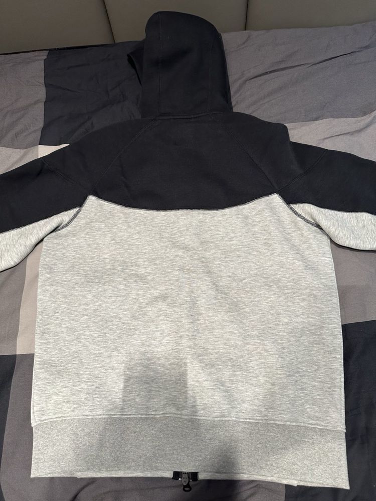 Bluza nike tech fleece rozmiar M