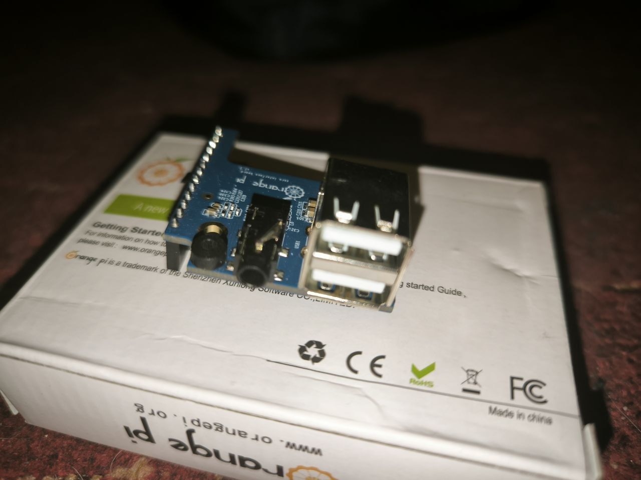 Одноплатный мини пк Pi Zero 3 1GB + корпус usb hub