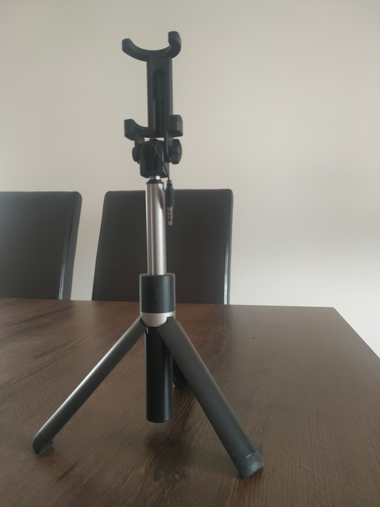 Huawei Tripod com Selfie Stick