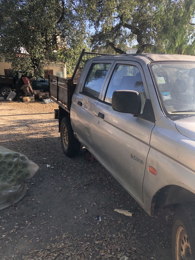 Carrinha Mitsubishi L200 550.000km