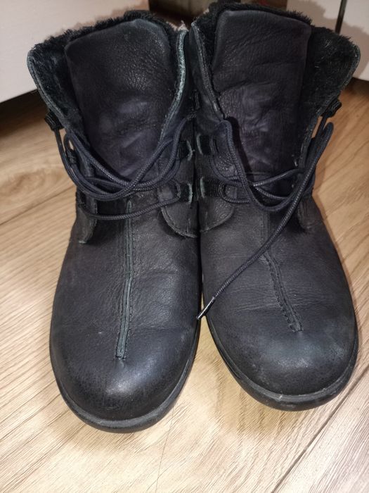 Продам демісезонні черевики жіночі