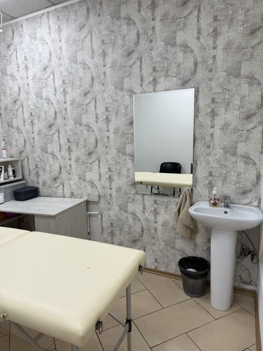 Кабинет бровіста, лешмейкер, майстра депіляціі, манікюра