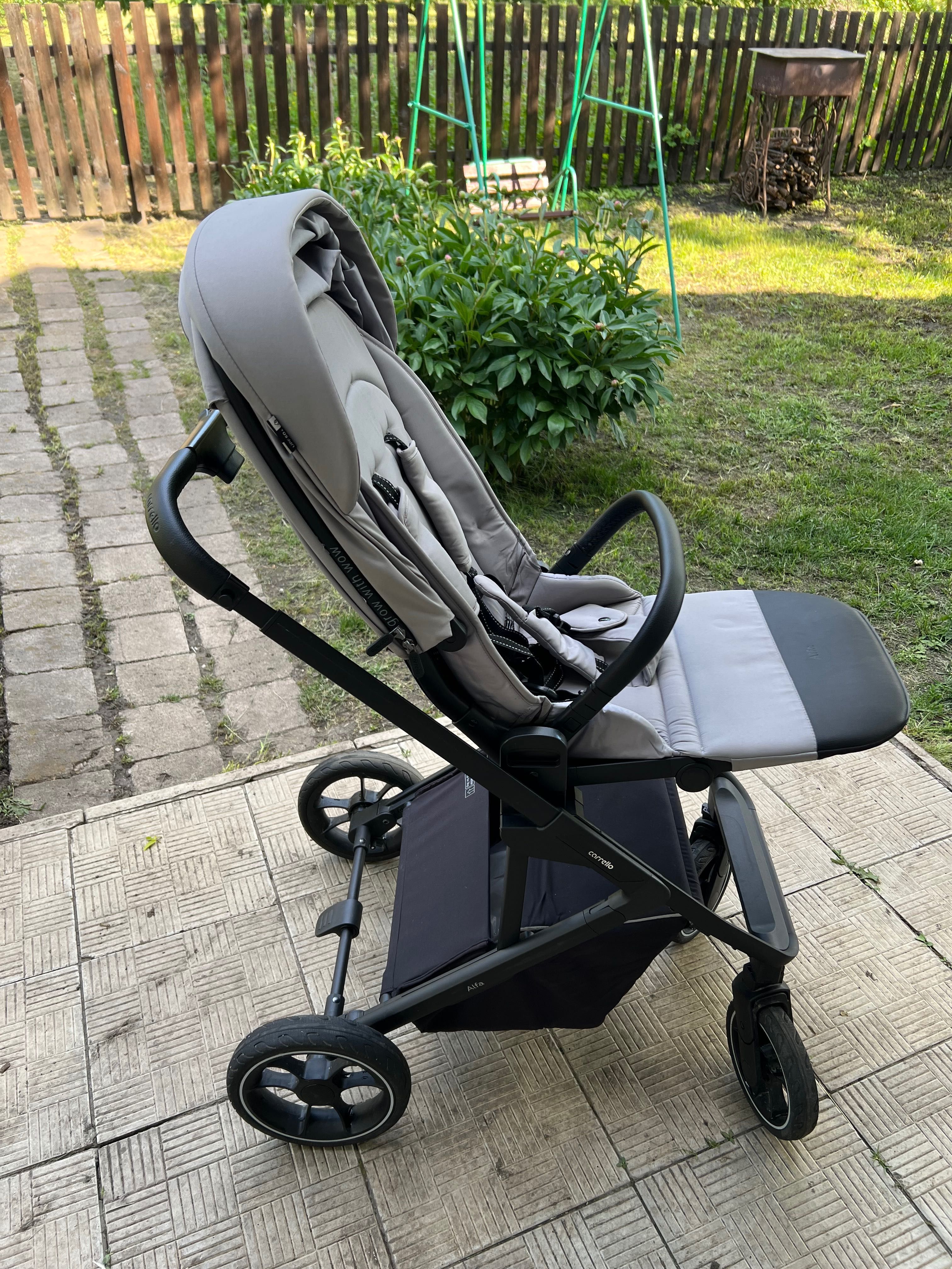 Продам прогулянкову коляску Carello Alfa