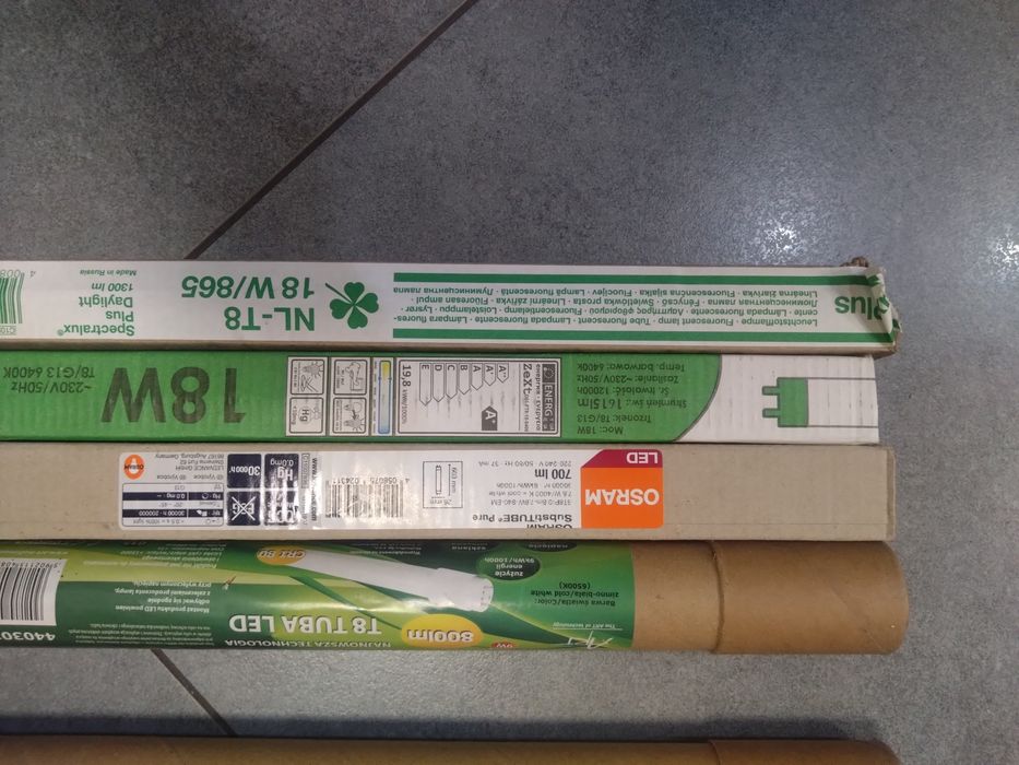 Świetlówka LED  800Lm