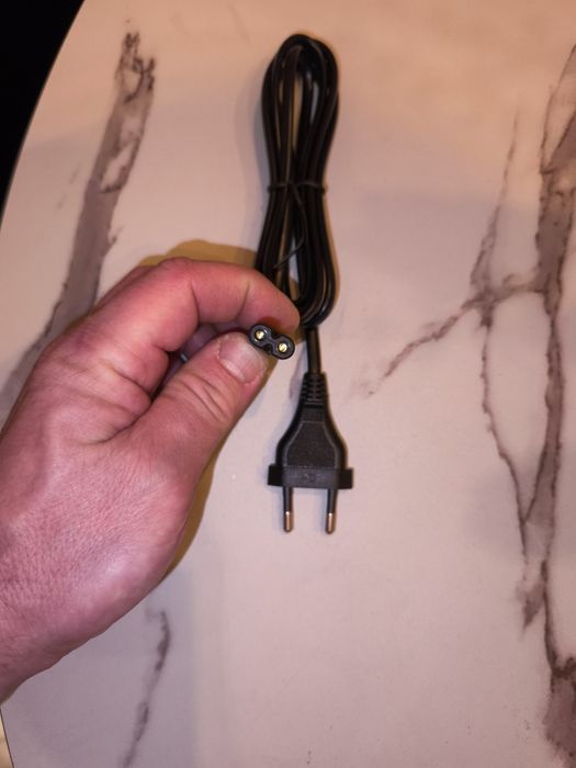 Kabel elektryczny przewód IEC C7 ósemka 2x0,75 mm2 2 m