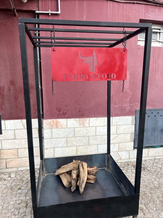 Grelhador de dogo de chao