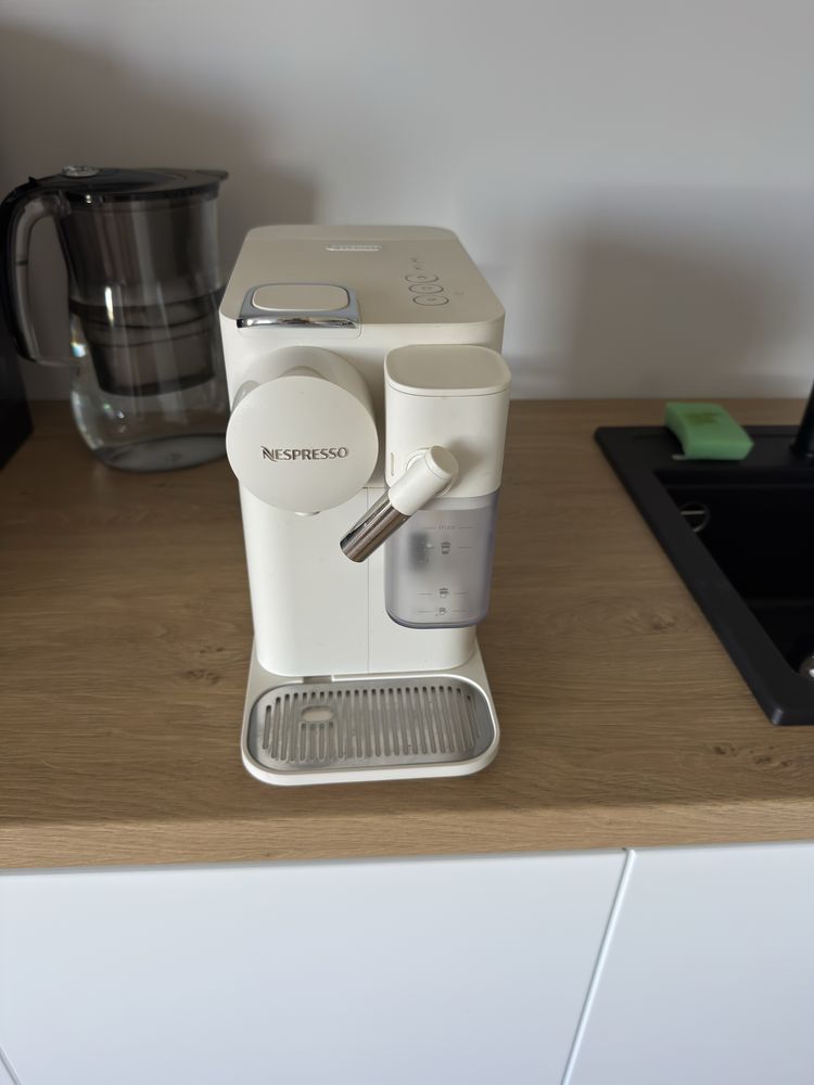 DeLonghi Nespresso ekspress