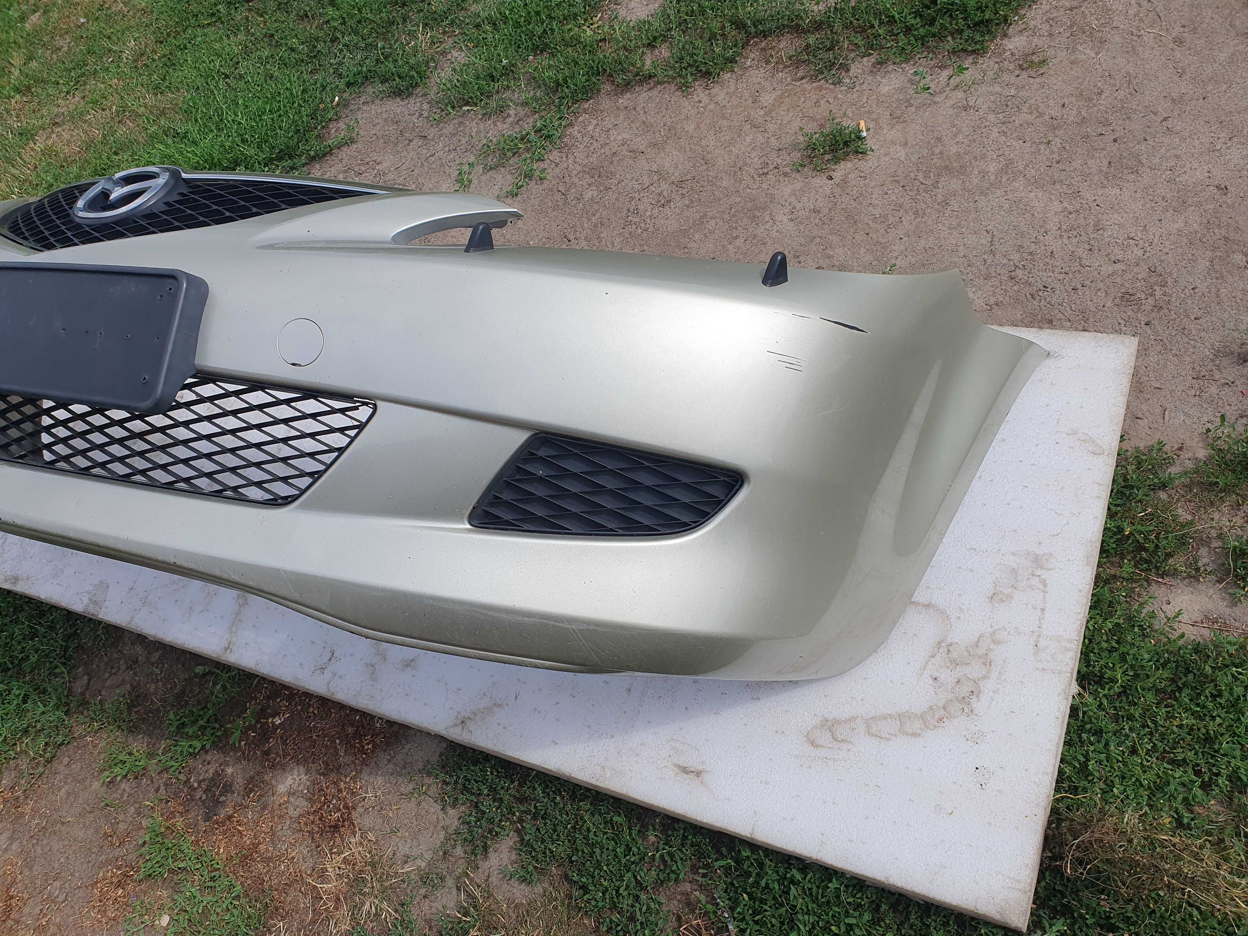 Zderzak przod przedni grill atrapa Mazda 6 GG lakier 12r