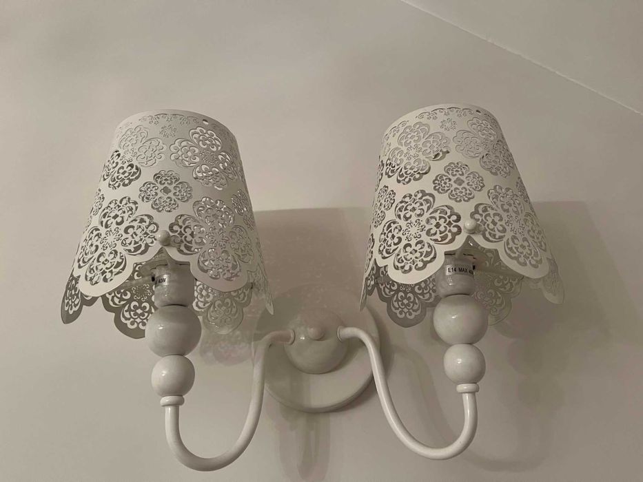 Ażurowy podwójny kinkiet biały