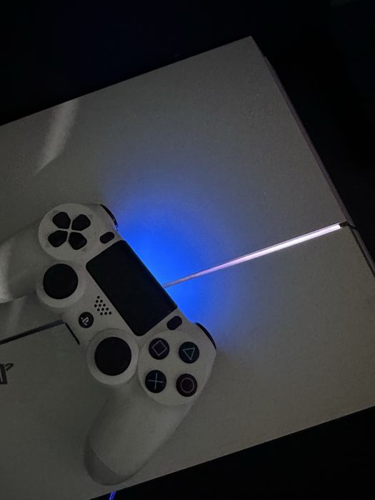 Playstation 4 Branca + Comando