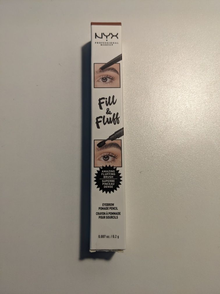 NYX Professional Makeup Fill & Fluff Eyebrow Pomade Pencil
Олівець-пом