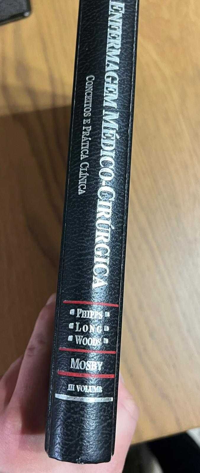 Livros Enfermagem Médico Cirúrgica - Volume 1 e Volume 3