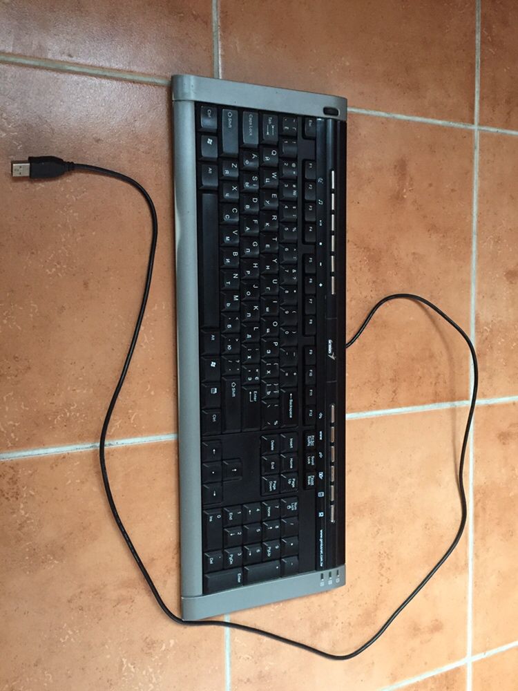 Клавиатура USB очень удобная