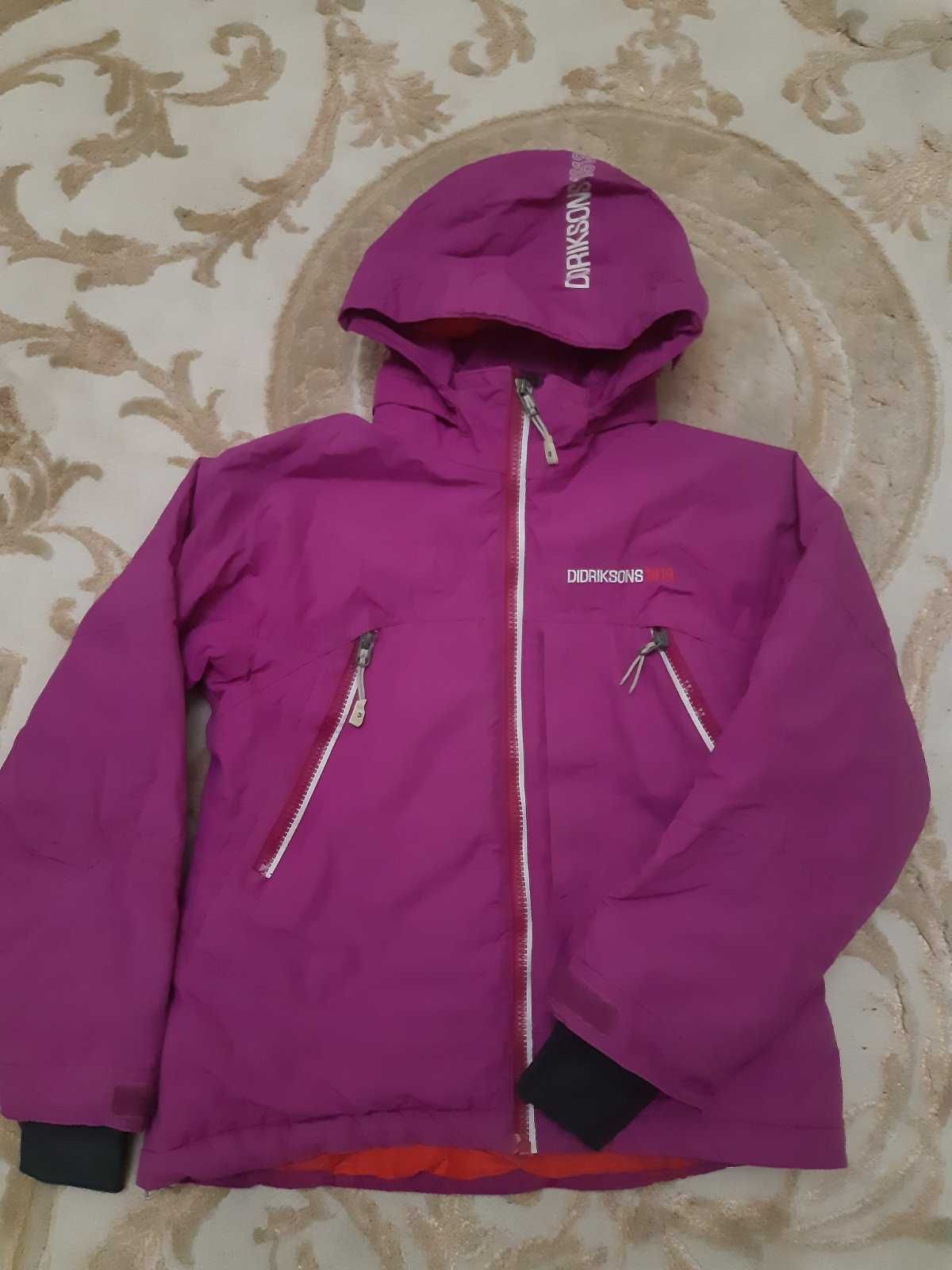 лыжная куртка для девочки