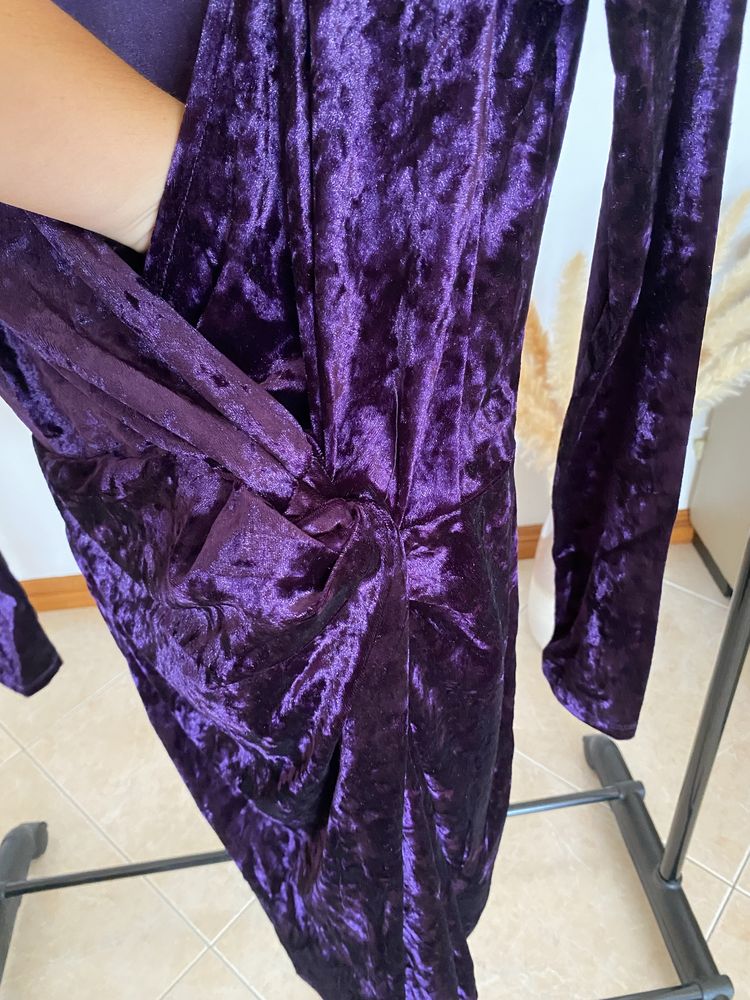 Vestido de veludo da Mango