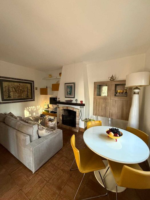 Arrendamento – Apartamento T1 Mobilado c/ AC, Varanda e arrecadação