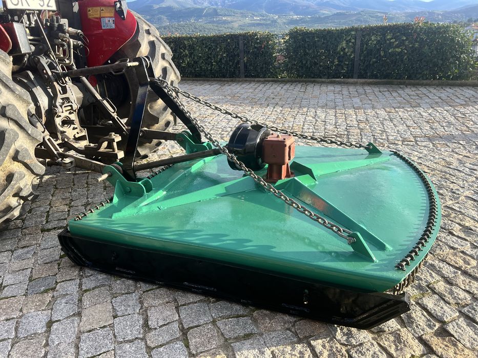 Capinadeira corta mato