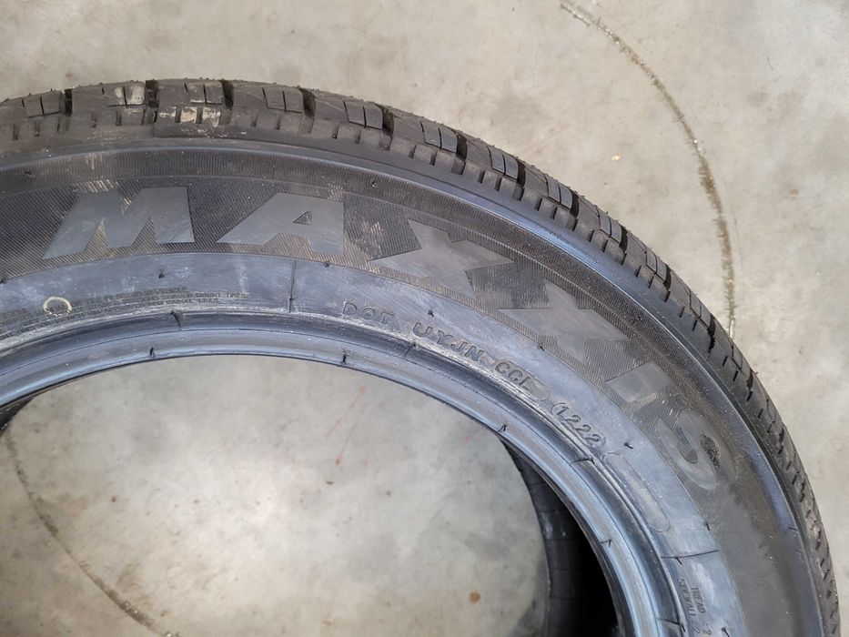 opona 205/ 60 16c maxxis