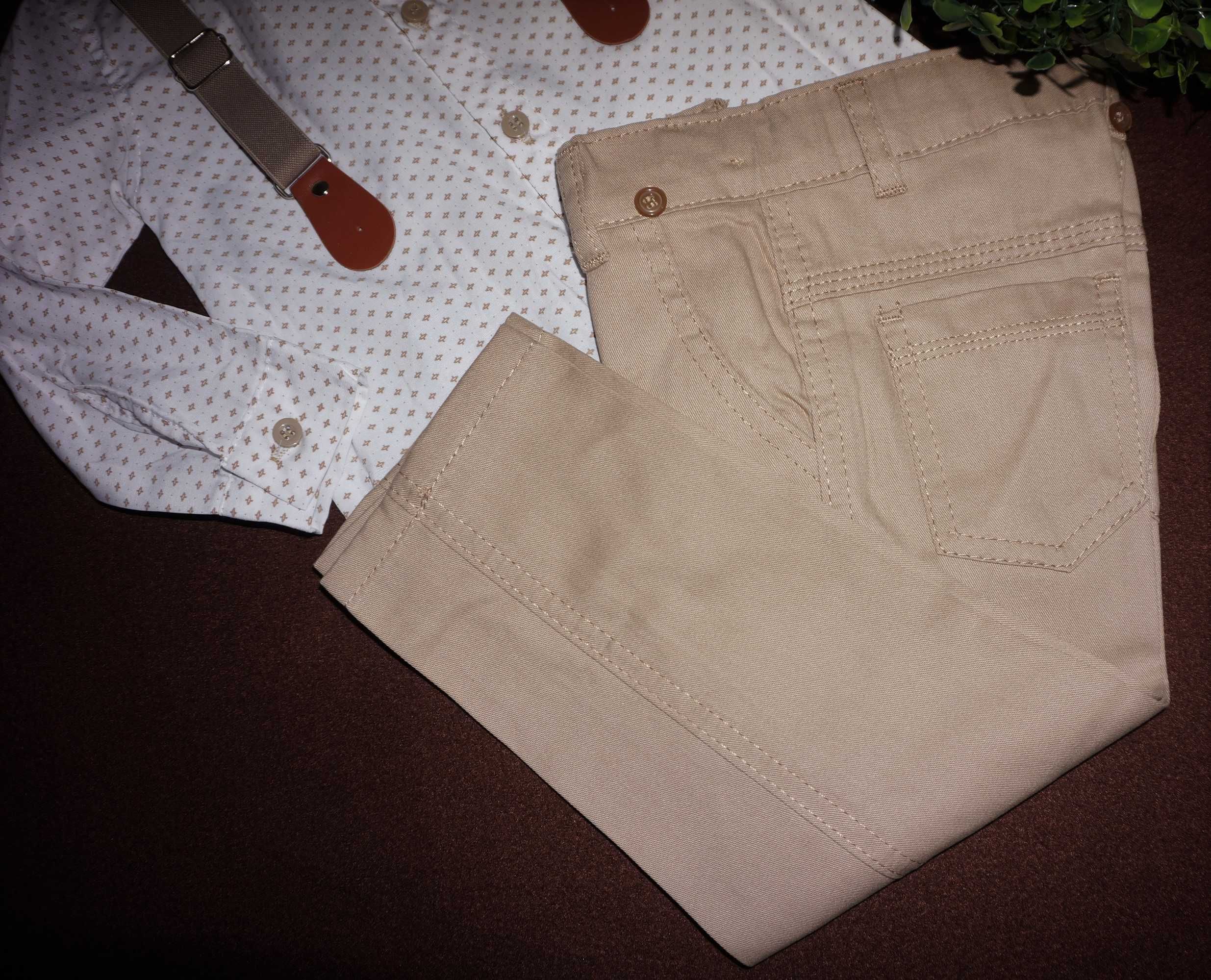 Garnitur/ komplet 104 beż koszula mucha spodnie szelki