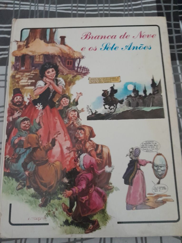 Livro Branca de Neve e os Sete Anões