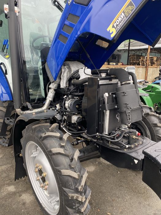 Трактор колісний ДТЗ-504 BKKU