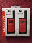 MOTOROLA T42 Walkie Talkies GO LIVE,