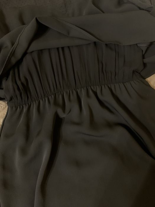 Чудове чорненьке пляттячко від бренду Mango