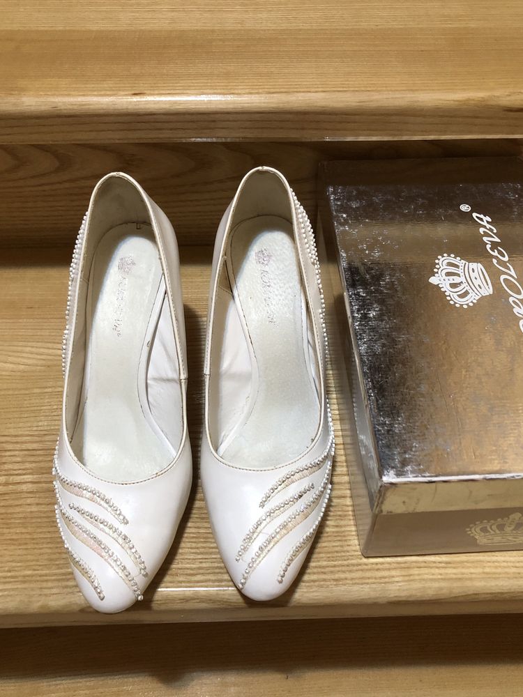 Весільні туфлі білі, 39