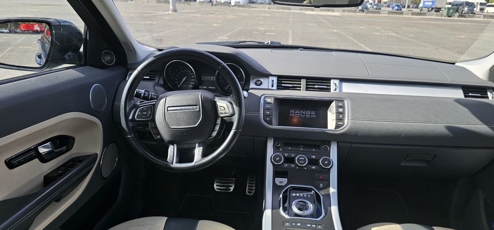 Range rover evoque sport