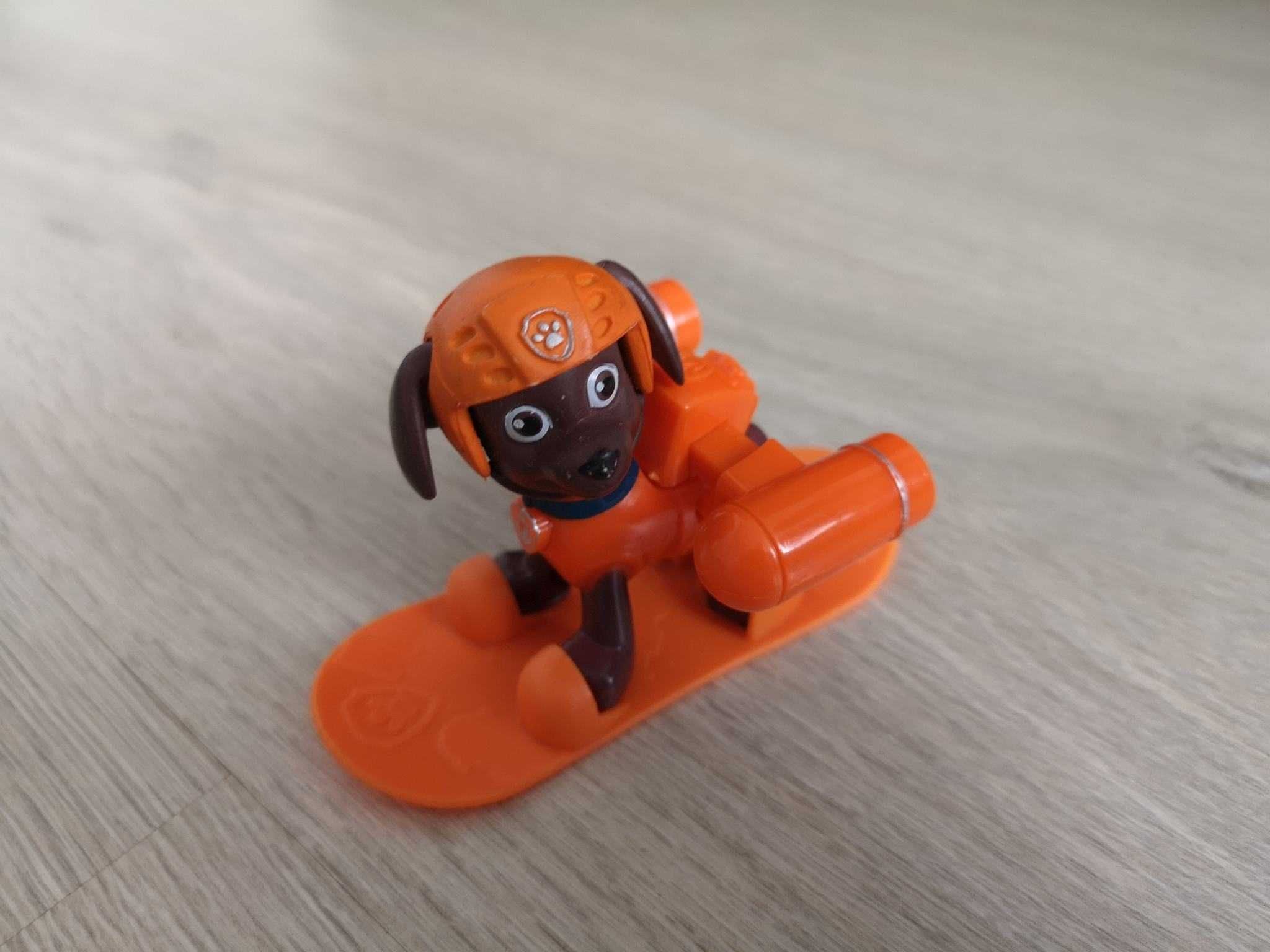 PSI patrol pieski na deskach zestaw figurek mini baza ruchome elementy