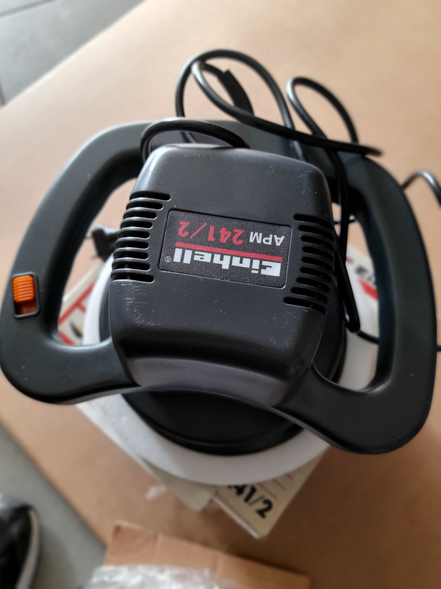 Máquina de polir Einhel de 110watt