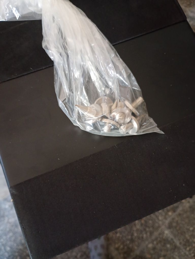 Conjunto tripés para colunas