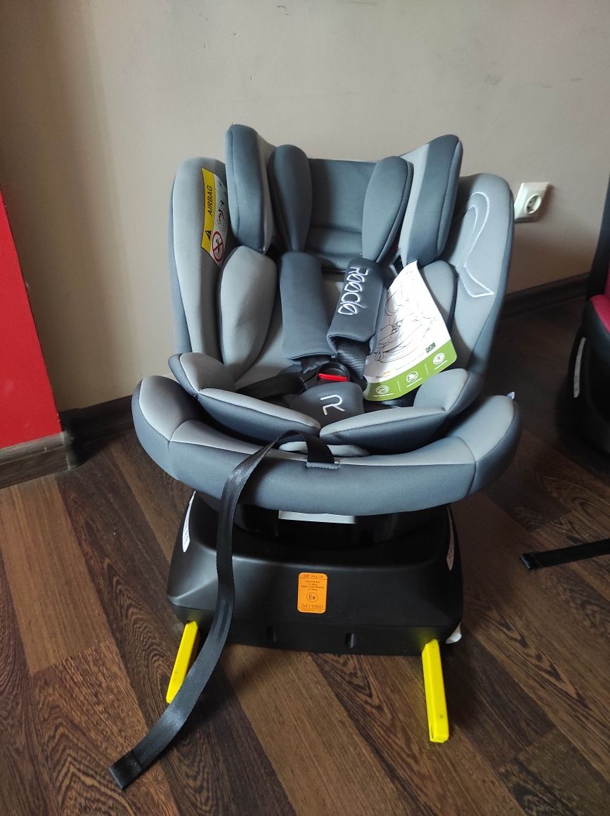 Fotelik samochodowy od ur. do 36 kg, obrotowy, ISOFIX, funkcja spania