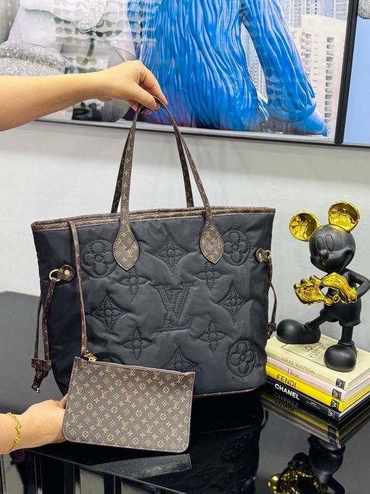 Сумка большая  черная женская Louis Vuitton Луи Витон Шопер