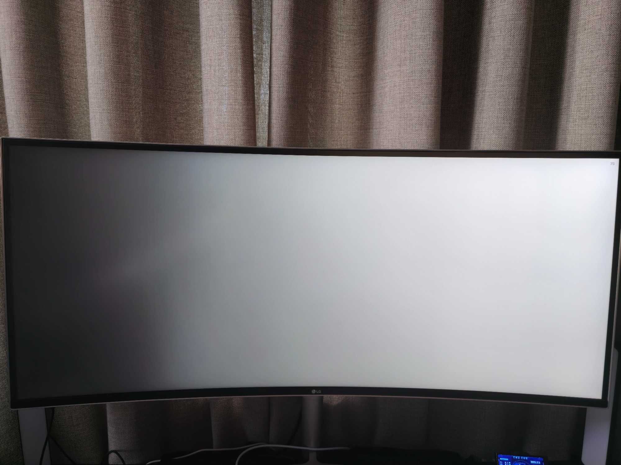 Продам 38 дюймовий монітор LG 38wk95c