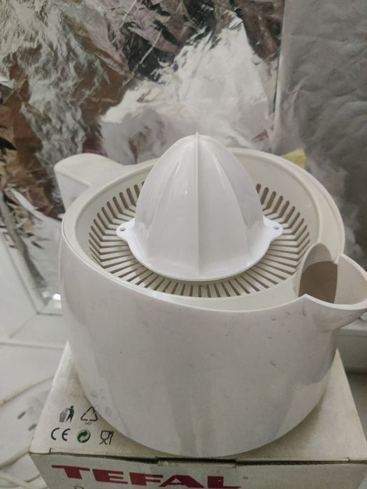 Соковижималка для цитрусових  Tefal