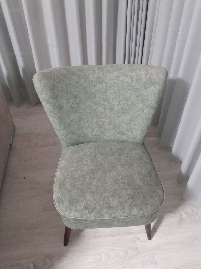 Bonito cadeirão anos 60